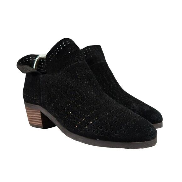 Crown Vintage Shoes Womens 7 Booties Fashion Perforated Leather Telsa Black Zip - Picture 1 of 12